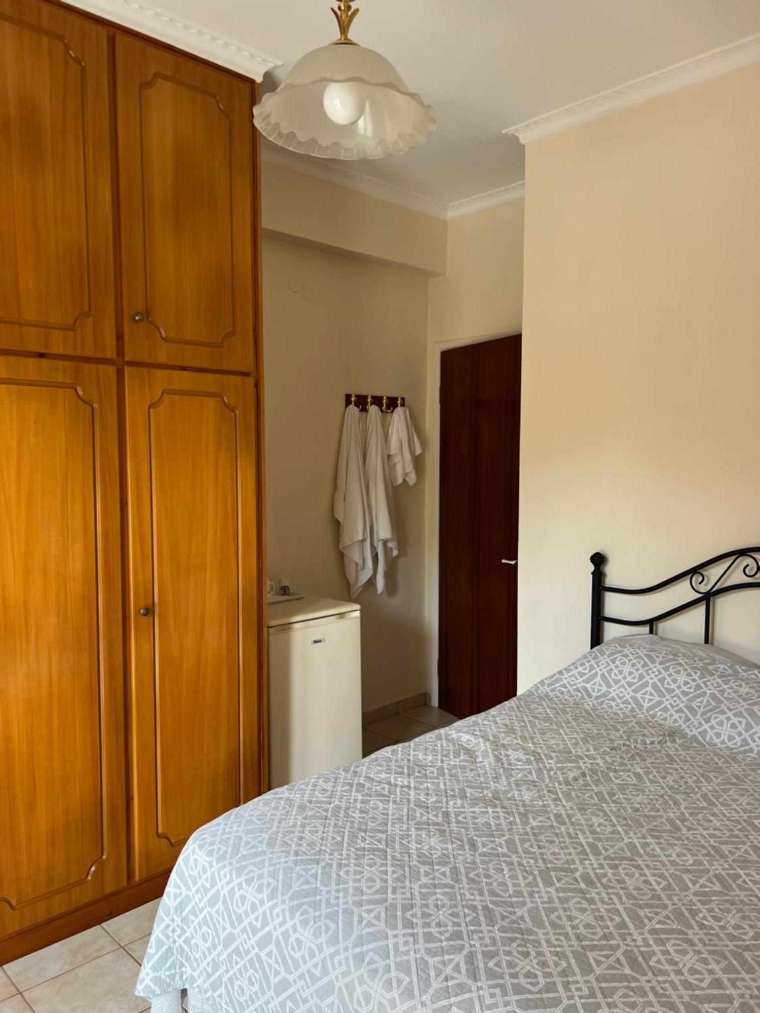 Nisaki Mathraki B&B Rom bilde